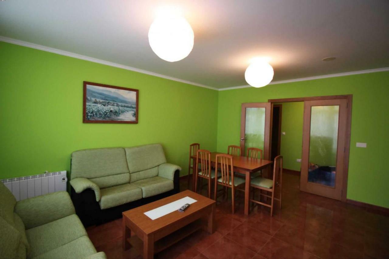 Pisos Buno Appartement Buitenkant foto