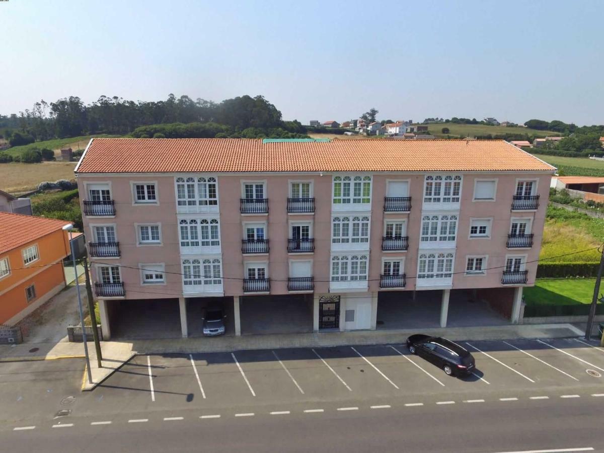 Pisos Buno Appartement Buitenkant foto